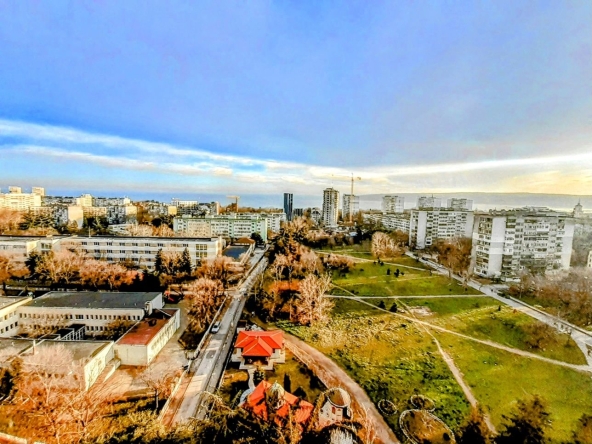 Дава се под наем Тристаен апартамент в Варна, Чайка - 75 кв.м за 189000 € - Снимка #1