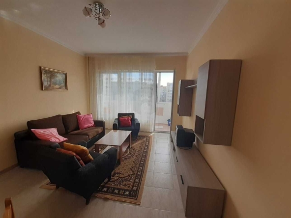 Дава се под наем Тристаен апартамент в с. Свобода, Област Бургас - 100 кв.м за 321.3 € - Снимка #1