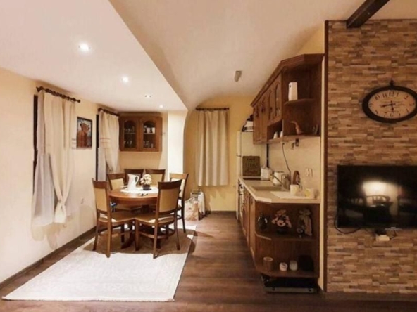 Дава се под наем Двустаен апартамент в София, Дианабад - 80 кв.м за 1200 € - Снимка #1