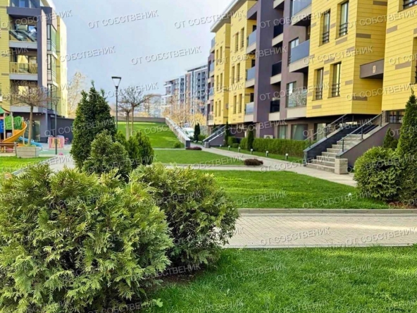 Дава се под наем Тристаен апартамент в Пловдив, Младежки Хълм - 122 кв.м за 920 € - Снимка #1