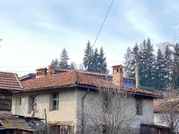 Къща в Копривщица - 242 кв.м за 186 €/кв.м - Снимка #1