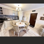 Дава се под наем Тристаен апартамент в к.к. Слънчев бряг - 86 кв.м за 208371.72 € - Снимка #1