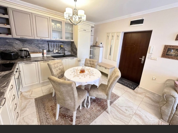 Дава се под наем Тристаен апартамент в к.к. Слънчев бряг - 86 кв.м за 208371.72 € - Снимка #1