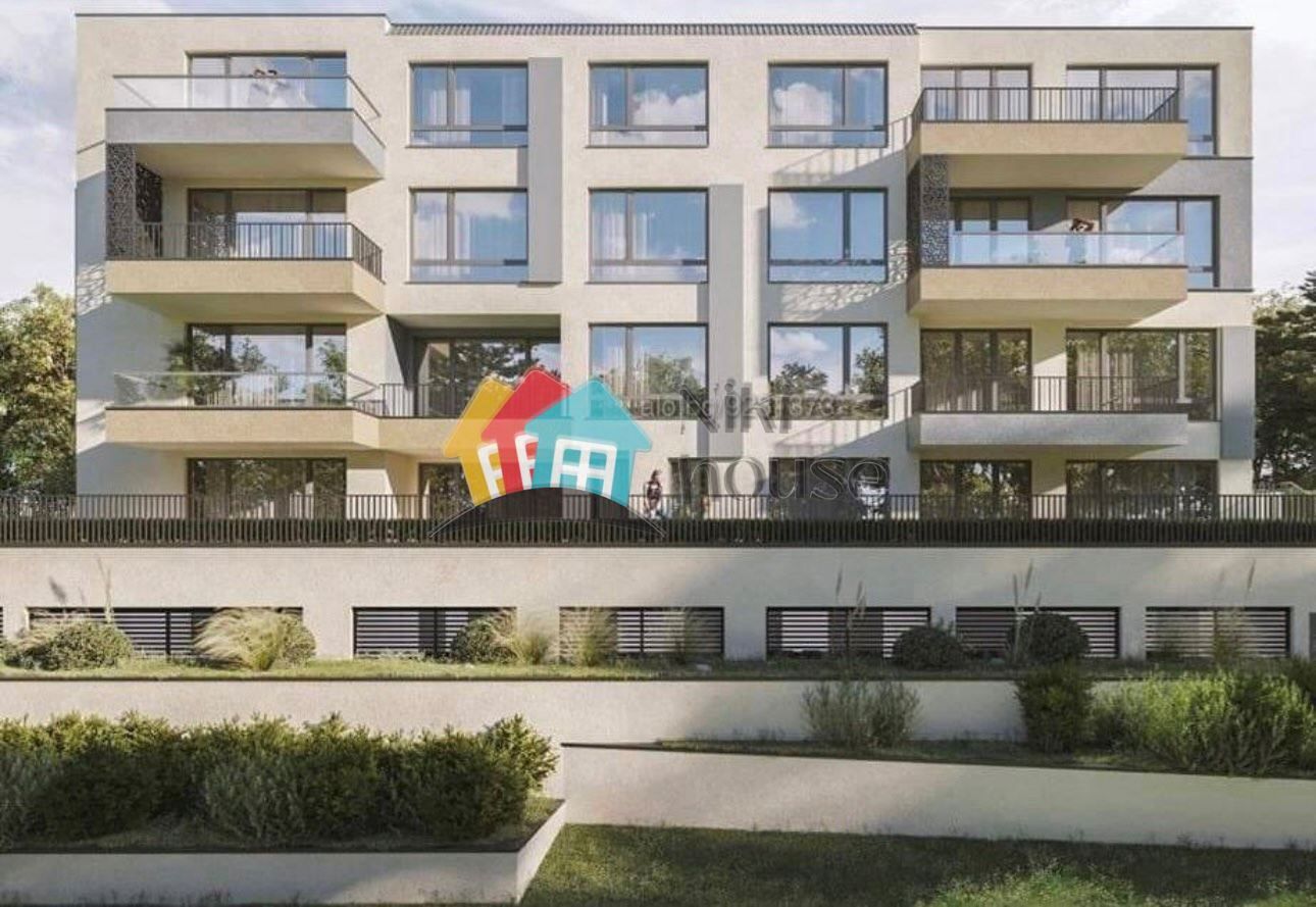 Едностаен апартамент в Варна, Аспарухово - 40 кв.м за 1238 €/кв.м - Снимка #1