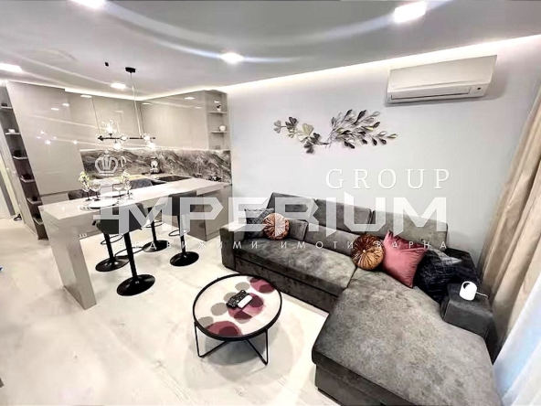 Дава се под наем Двустаен апартамент в Варна, Лятно кино Тракия - 55 кв.м за 698.19 € - Снимка #1