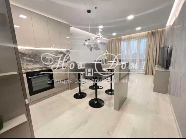 Дава се под наем Двустаен апартамент в Варна, Лятно кино Тракия - 55 кв.м за 700 € - Снимка #1