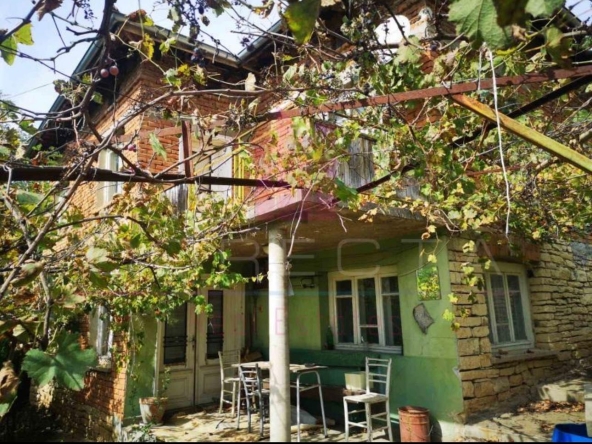 Къща в Русе, Дружба 3 - 120 кв.м за 111 €/кв.м - Снимка #1