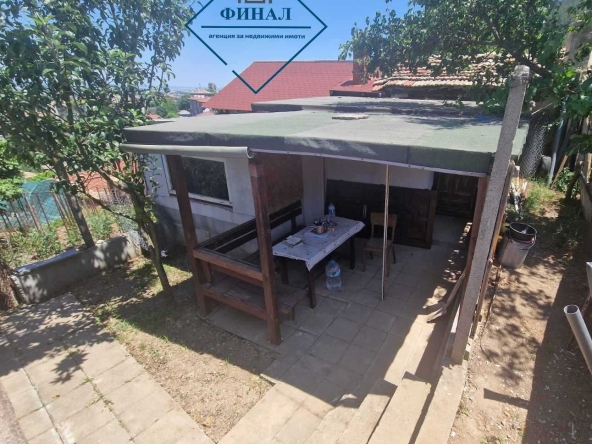 Тристаен апартамент в Шумен, Добруджански - 100 кв.м за 1224 €/кв.м - Снимка #1