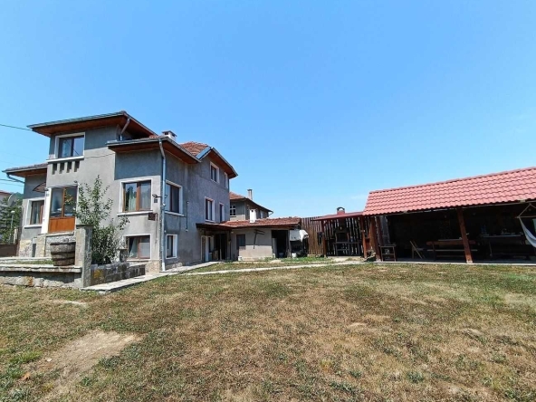 Къща в Елена - 240 кв.м за 875 €/кв.м - Снимка #1