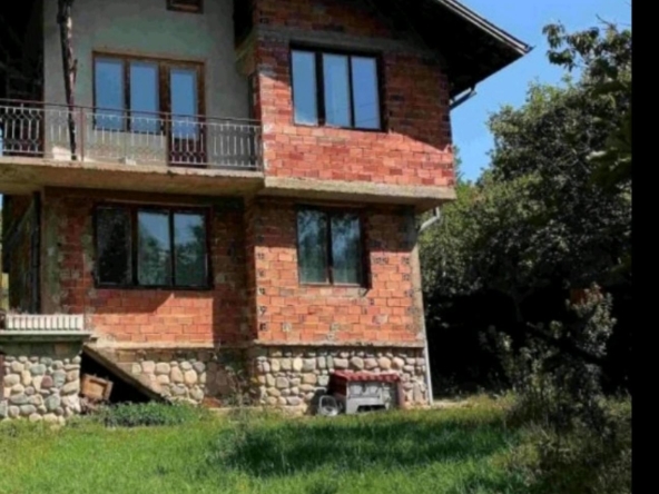 Къща в с. Филиповци, Област Перник - 82 кв.м за 899 €/кв.м - Снимка #1