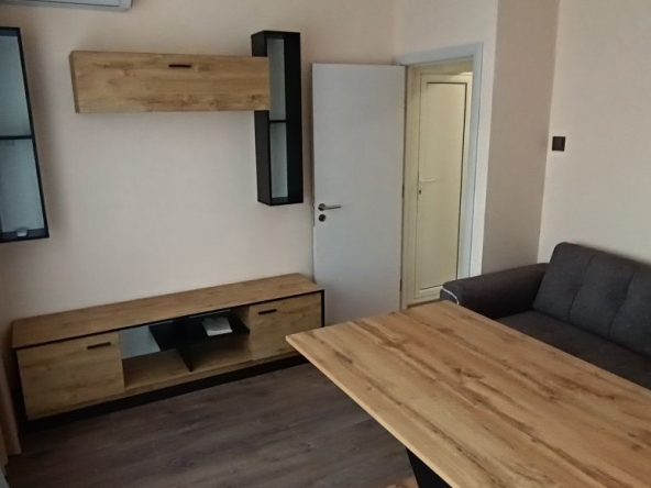 Дава се под наем Тристаен апартамент в Варна, Младост 2 - 55 кв.м за 459 € - Снимка #1