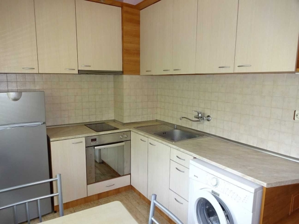 Дава се под наем Двустаен апартамент в Варна, Генералите - 50 кв.м за 306 € - Снимка #1