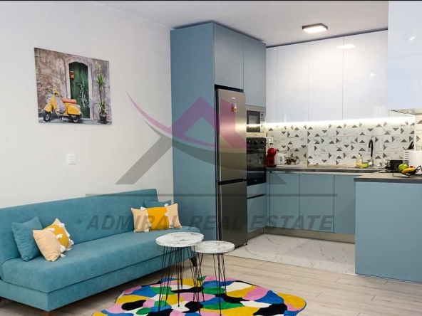 Дава се под наем Двустаен апартамент в Варна, Бриз - 70 кв.м за 500 € - Снимка #1