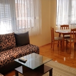 Дава се под наем Тристаен апартамент в Поморие - 80 кв.м за 459 € - Снимка #1