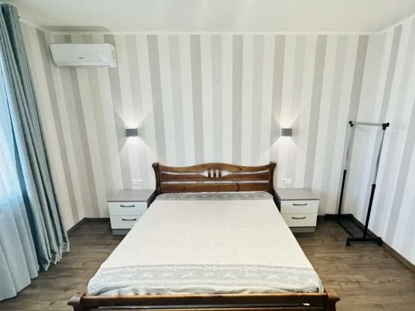 Дава се под наем Двустаен апартамент в София, Център - 55 кв.м за 397.8 € - Снимка #1