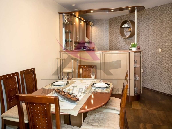 Дава се под наем Тристаен апартамент в Варна, Лятно кино Тракия - 72 кв.м за 650 € - Снимка #1