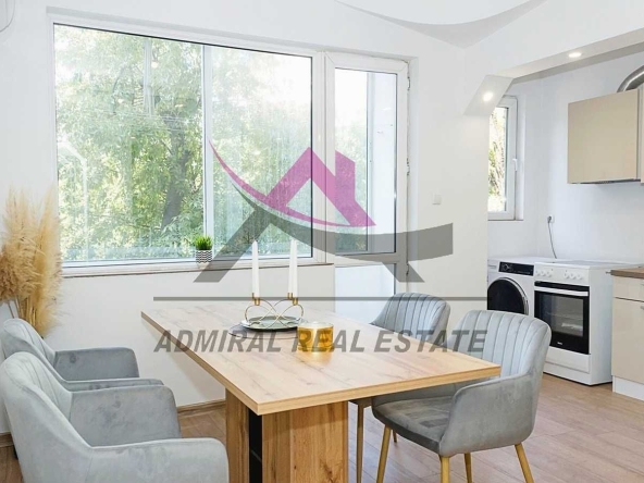 Дава се под наем Тристаен апартамент в Варна, Колхозен пазар - 70 кв.м за 614 € - Снимка #1