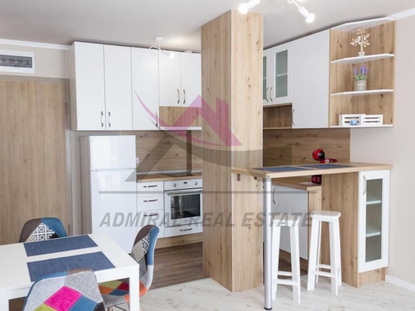 Дава се под наем Двустаен апартамент в Варна, Лятно кино Тракия - 56 кв.м за 511 € - Снимка #1