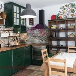 Дава се под наем Тристаен апартамент в Варна, ЖП Гара - 80 кв.м за 700 € - Снимка #1