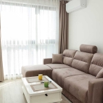 Дава се под наем Тристаен апартамент в Варна, Окръжна болница - 68 кв.м за 700 € - Снимка #1