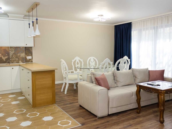 Дава се под наем Тристаен апартамент в Варна, Чайка - 93 кв.м за 1100 € - Снимка #1