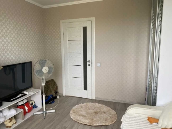 Дава се под наем Едностаен апартамент в София, Зона Б-18 - 50 кв.м за 382.5 € - Снимка #1