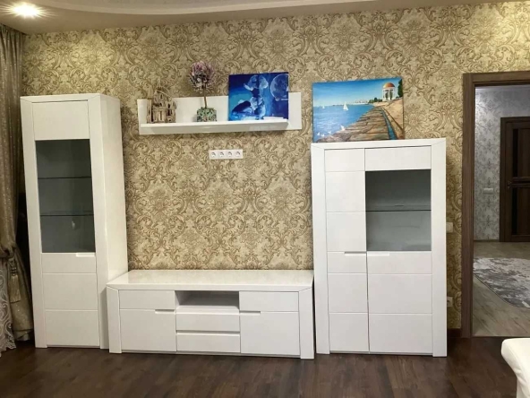 Дава се под наем Двустаен апартамент в София, Център - 56 кв.м за 408 € - Снимка #1