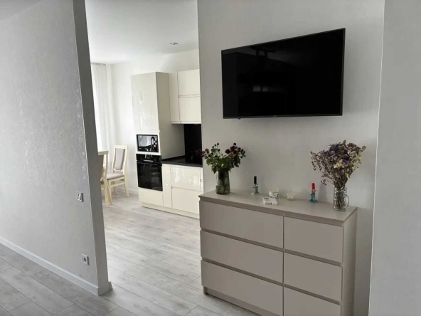 Дава се под наем Двустаен апартамент в София, Център - 55 кв.м за 397.8 € - Снимка #1