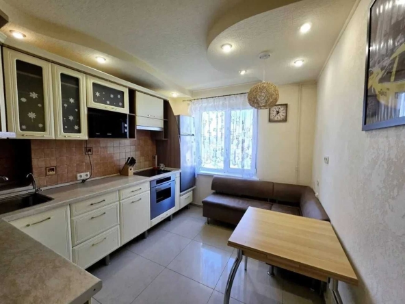 Дава се под наем Двустаен апартамент в София, Красно село - 58 кв.м за 459 € - Снимка #1