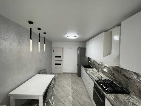 Дава се под наем Двустаен апартамент в София, Зона Б-18 - 65 кв.м за 510 € - Снимка #1