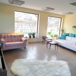 Дава се под наем Офис в Банско - 111 кв.м за 765 € - Снимка #1