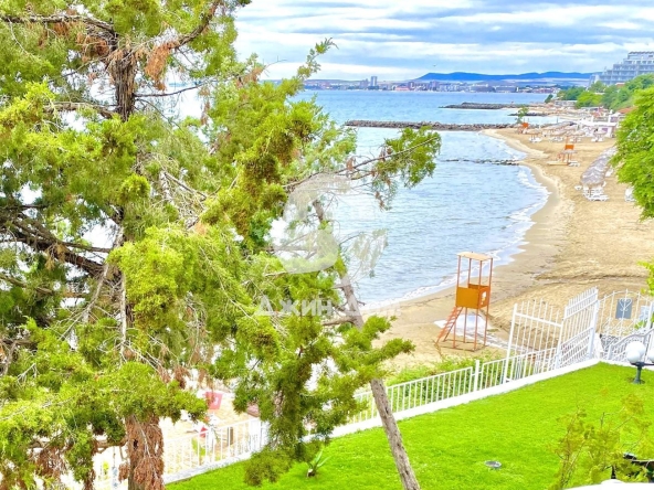 Двустаен апартамент в Свети Влас - 60 кв.м за 2084 €/кв.м - Снимка #1