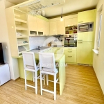 Тристаен апартамент в Бяла - 100 кв.м за 899 €/кв.м - Снимка #1