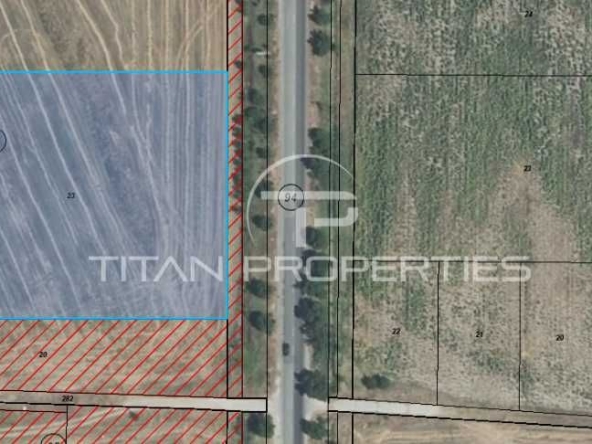 Парцел в Пловдив, Индустриална зона - Север - 9001 кв.м за 50 €/кв.м - Снимка #1