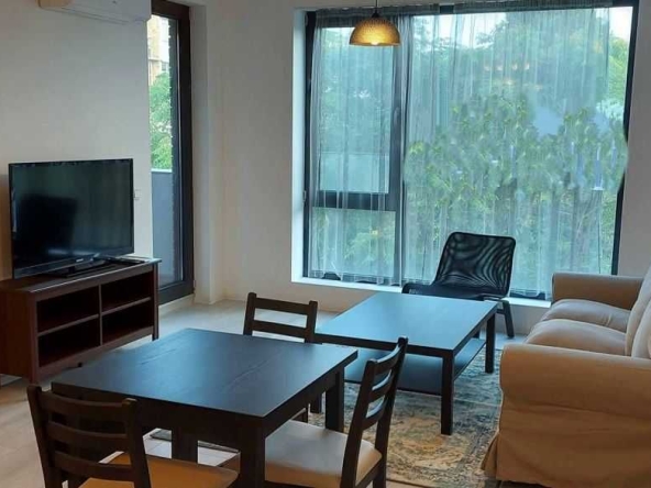 Дава се под наем Двустаен апартамент в Варна, Център - 80 кв.м за 598.23 € - Снимка #1