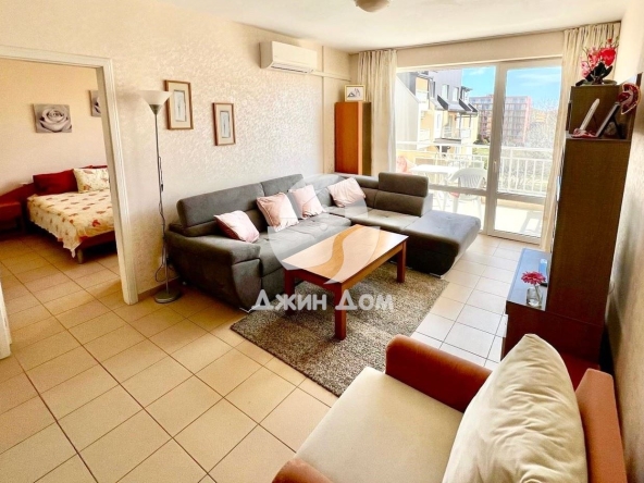 Тристаен апартамент в к.к. Слънчев бряг - 89 кв.м за 1203 €/кв.м - Снимка #1