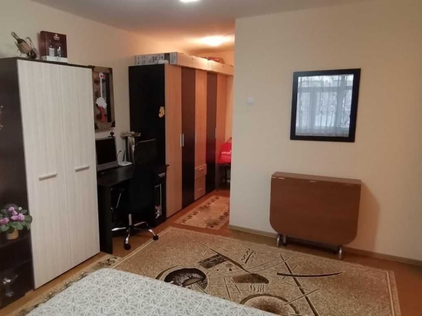 Тристаен апартамент в Бургас, Победа - 75 кв.м за 429 €/кв.м - Снимка #1