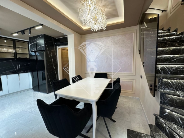 Мезонет в Пловдив, Мараша - 135 кв.м за 2660 €/кв.м - Снимка #1