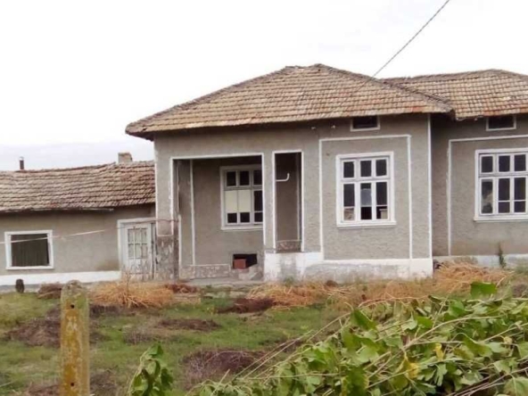 Къща в Търговище, Бряг - 120 кв.м за 158 €/кв.м - Снимка #1