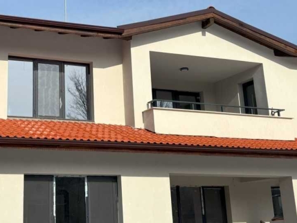 Дава се под наем Къща в Божурище - 240 кв.м за 1990 € - Снимка #1