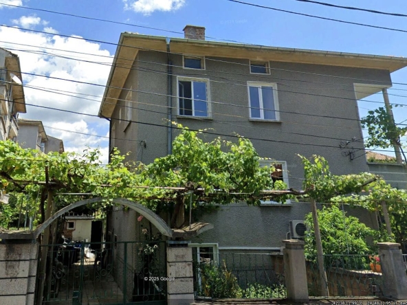 Къща в Карлово - 125 кв.м за 1168 €/кв.м - Снимка #1