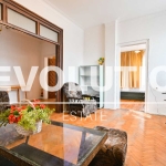 Дава се под наем Тристаен апартамент в София, Център - 100 кв.м за 450 € - Снимка #1