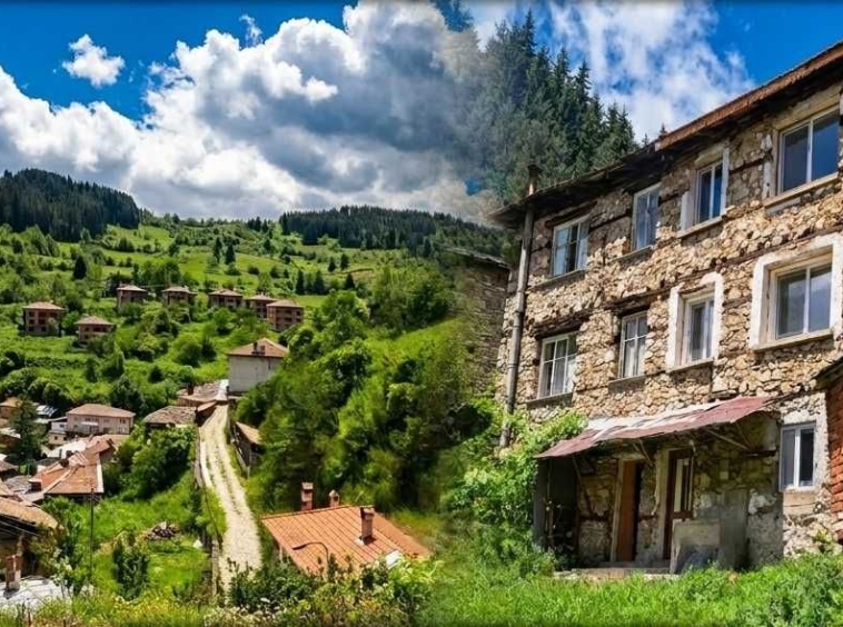 Дава се под наем Къща в с. Забърдо, Област Смолян - 150 кв.м за 21944.28 € - Снимка #1