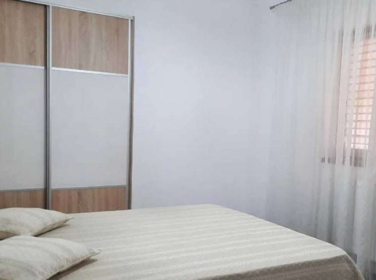 Дава се под наем Едностаен апартамент в Пловдив, Кючук Париж - 42 кв.м за 153 € - Снимка #1