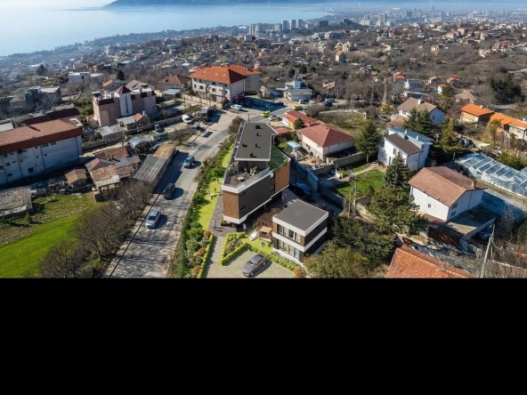 Двустаен апартамент в Варна, Център - 60 кв.м за 1008 €/кв.м - Снимка #1
