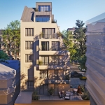 Двустаен апартамент в Варна, Център - 62 кв.м за 2039 €/кв.м - Снимка #1