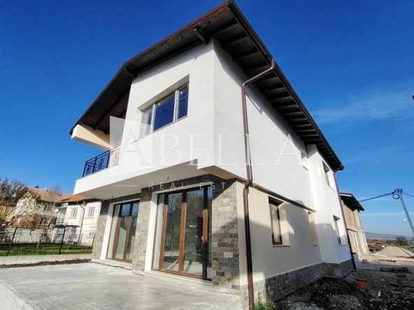 Къща в с. Петърч, Област София-област - 211 кв.м за 793 €/кв.м - Снимка #1