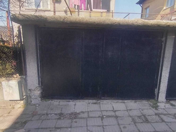 Дава се под наем Гараж / Паркомясто в София, Сердика - 20 кв.м за 40.8 € - Снимка #1