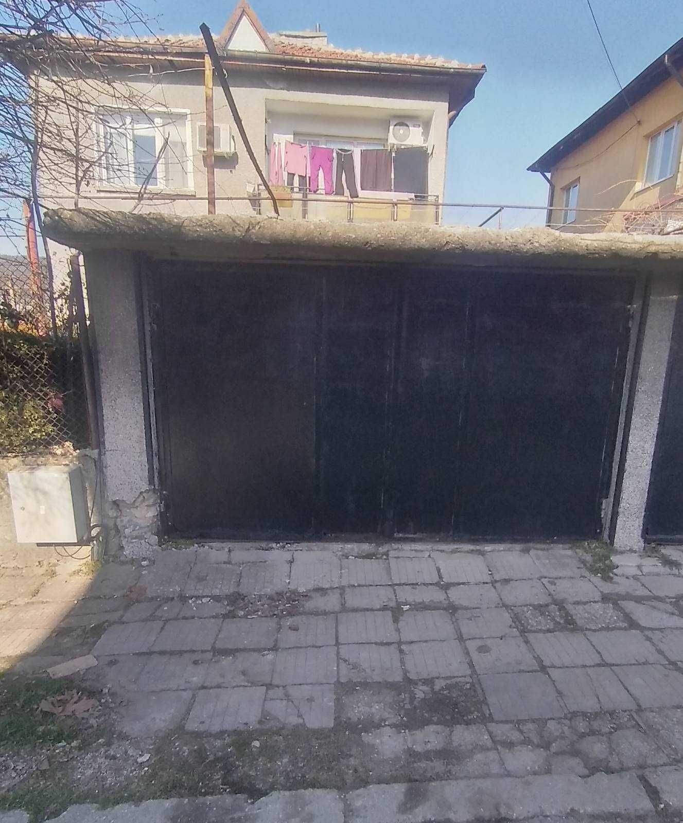 Дава се под наем Гараж / Паркомясто в София, Лозенец - 20 кв.м за 40.8 € - Снимка #1