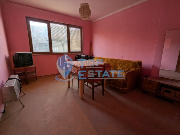 Тристаен апартамент в Горна Оряховица - 105 кв.м за 572 €/кв.м - Снимка #1